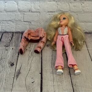 Moxie Girl Blonde Doll W/Jacket